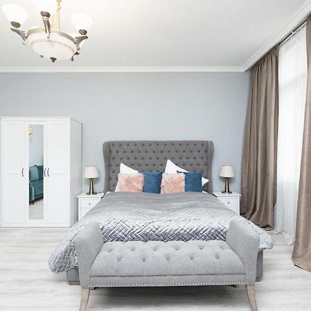 Luxury Central 150M2 Apartment On Wencelas Square With Private Garage Прага Екстер'єр фото