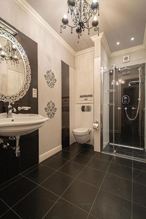 Luxury Central 150M2 Apartment On Wencelas Square With Private Garage Прага Екстер'єр фото