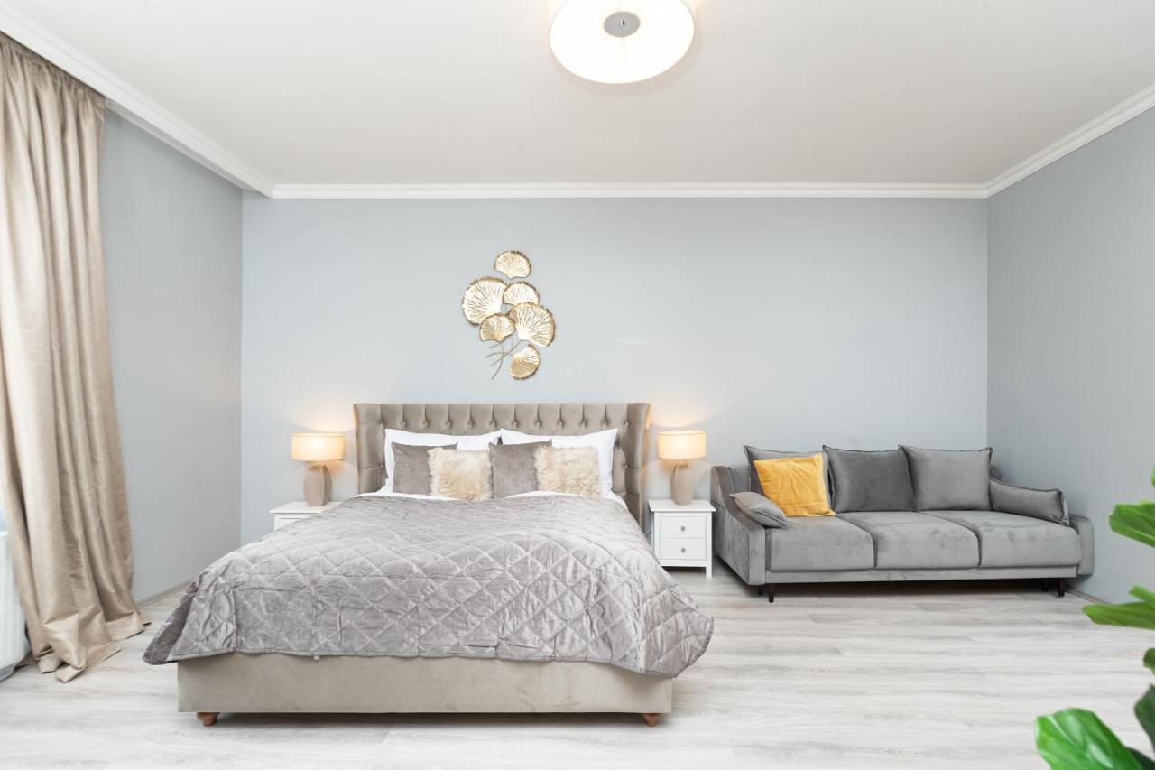 Luxury Central 150M2 Apartment On Wencelas Square With Private Garage Прага Екстер'єр фото
