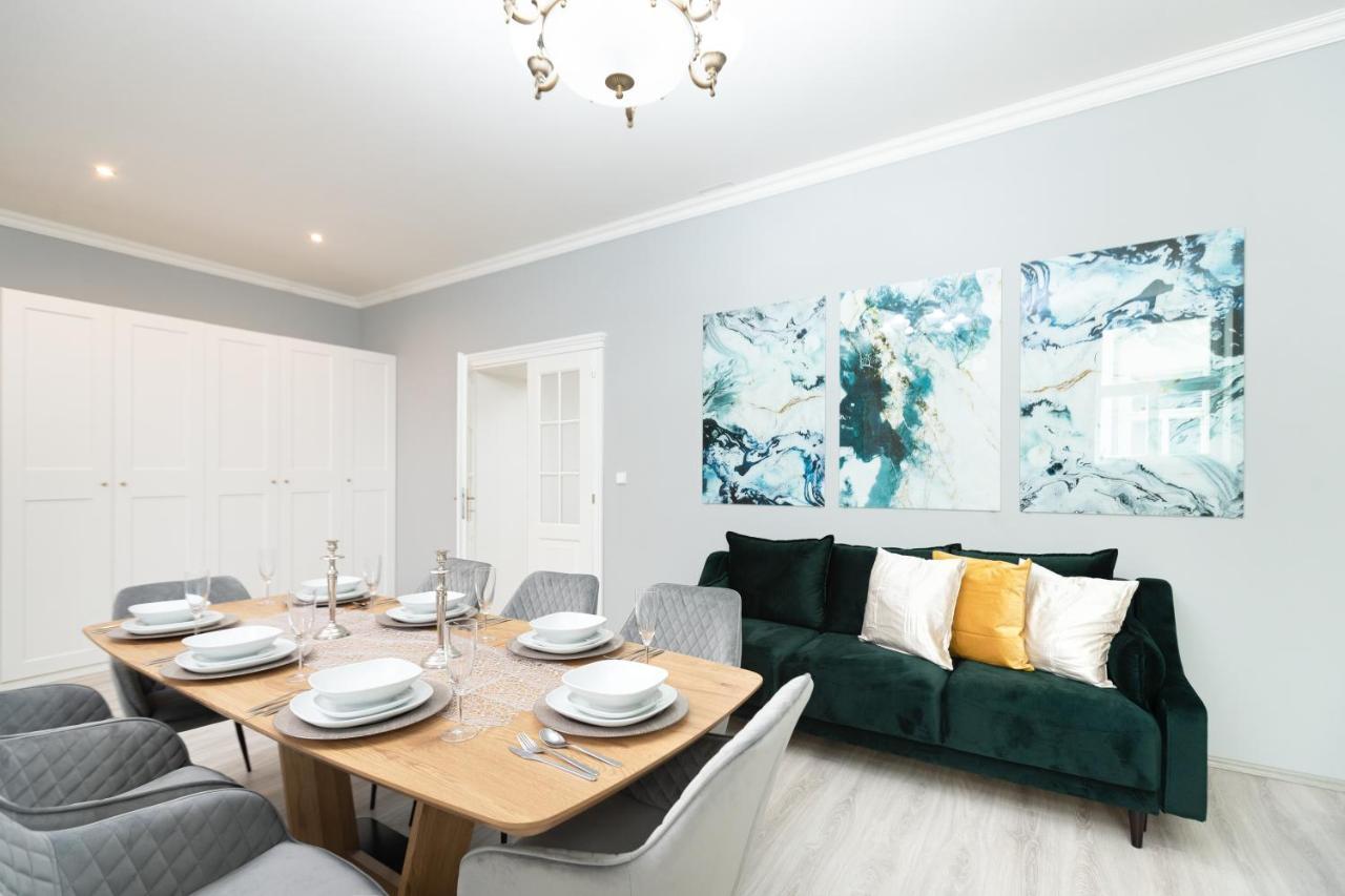 Luxury Central 150M2 Apartment On Wencelas Square With Private Garage Прага Екстер'єр фото