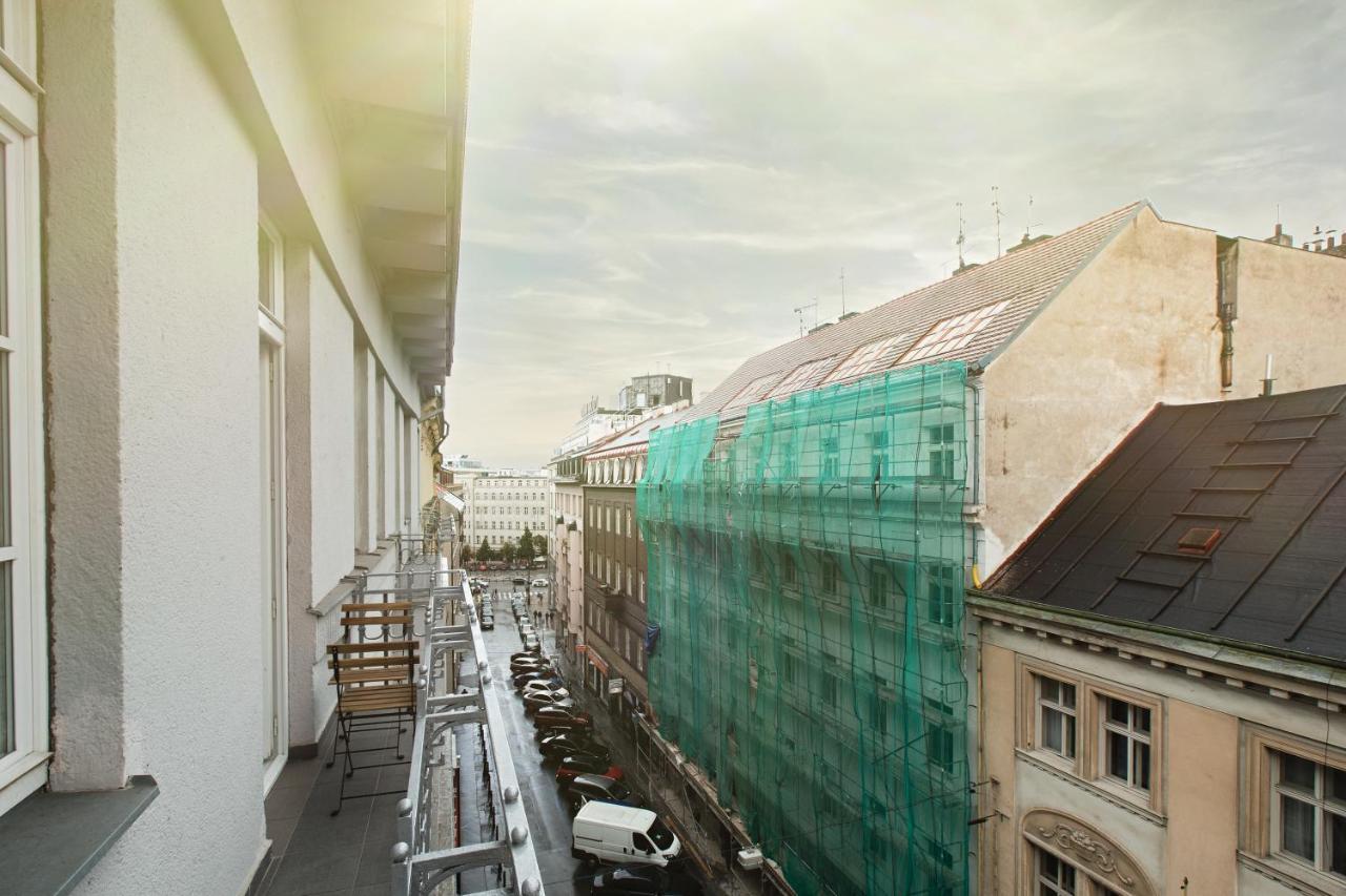 Luxury Central 150M2 Apartment On Wencelas Square With Private Garage Прага Екстер'єр фото